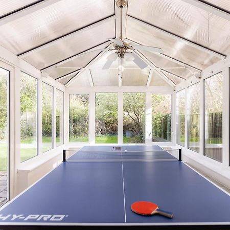 Ping-Pong Paradise Crawley Kültér fotó